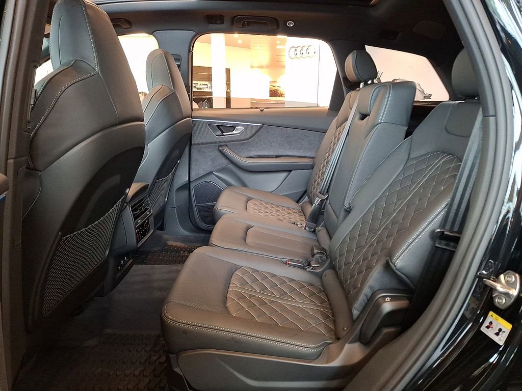 New 2026 Audi SQ7 Premium Plus AWD/4WD image 12