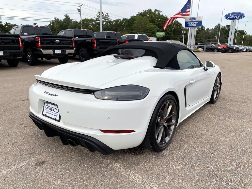 Used 2021 Porsche 718 Boxster Spyder RWD image 3