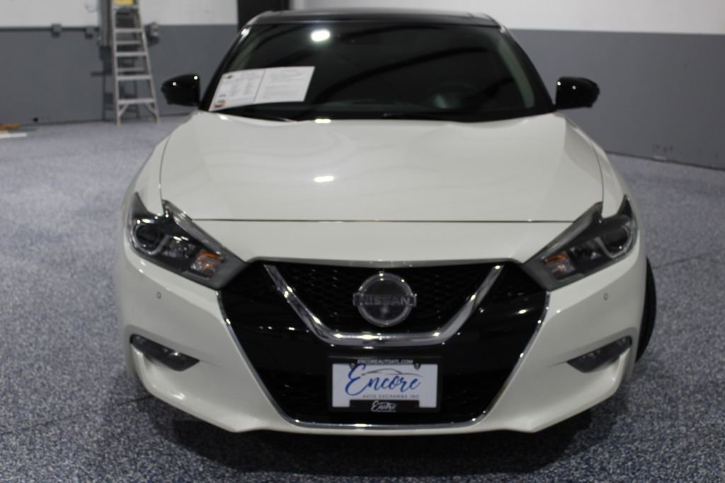 Used 2018 Nissan Maxima Platinum image 3