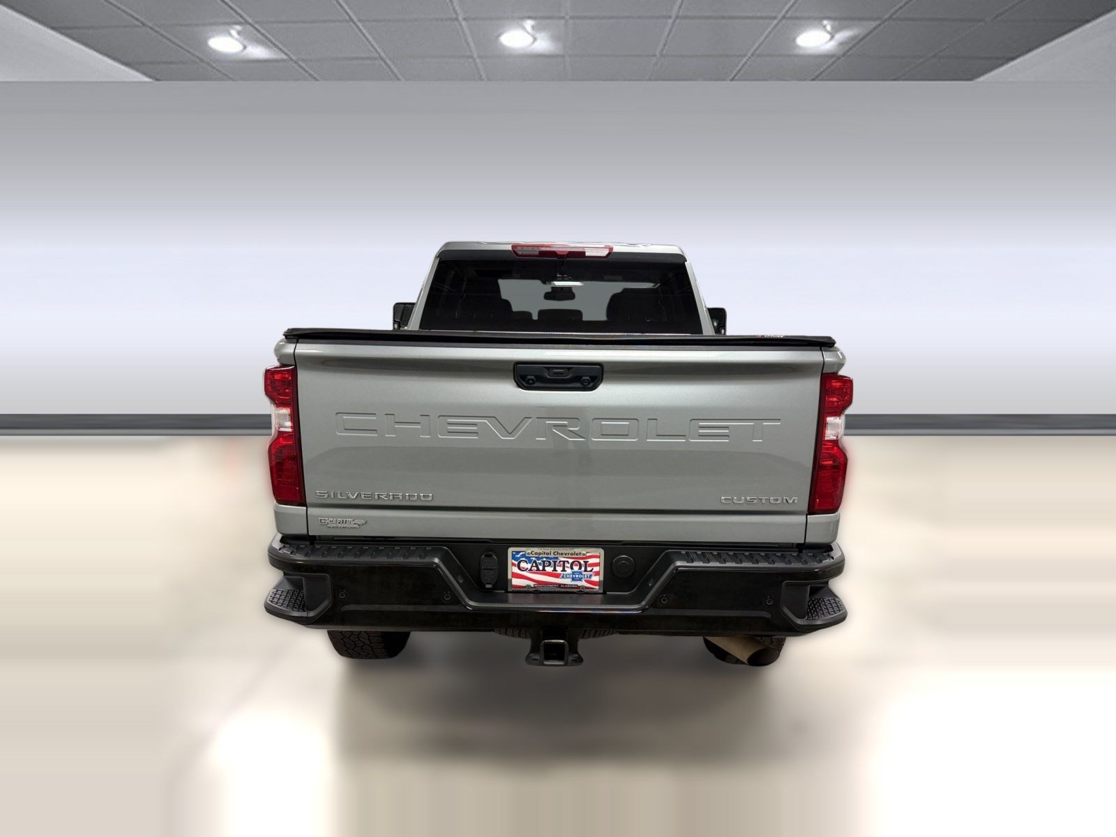 Used 2025 Chevrolet Silverado 2500 Custom w/ Custom Value Package AWD/4WD image 9