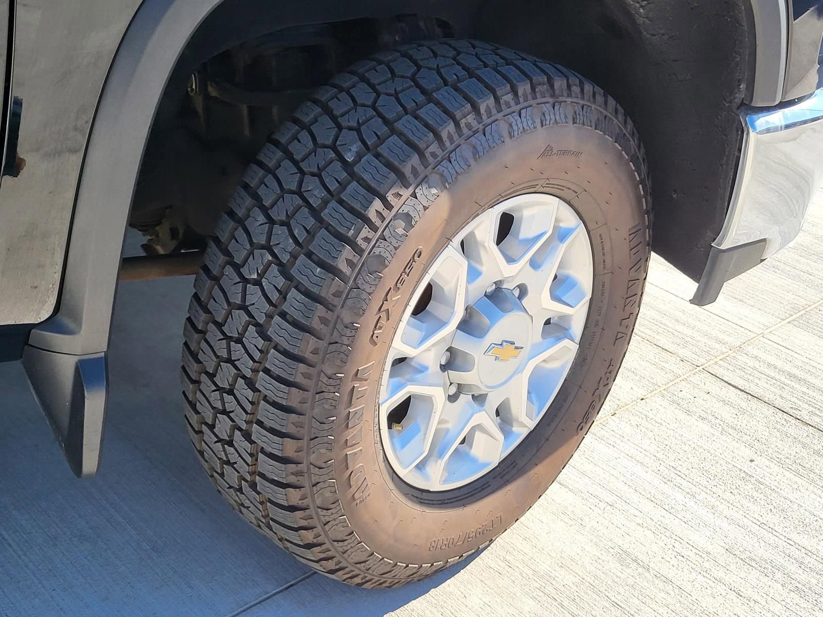 Used 2022 Chevrolet Silverado 3500 LTZ w/ LTZ Plus Package image 7