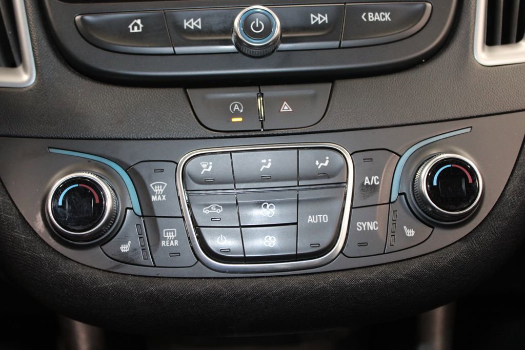 Used 2024 Chevrolet Malibu LT image 38