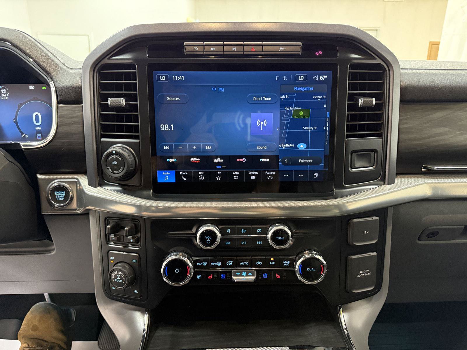 Used 2024 Ford F150 Lariat w/ Tow/Haul Package AWD/4WD image 17