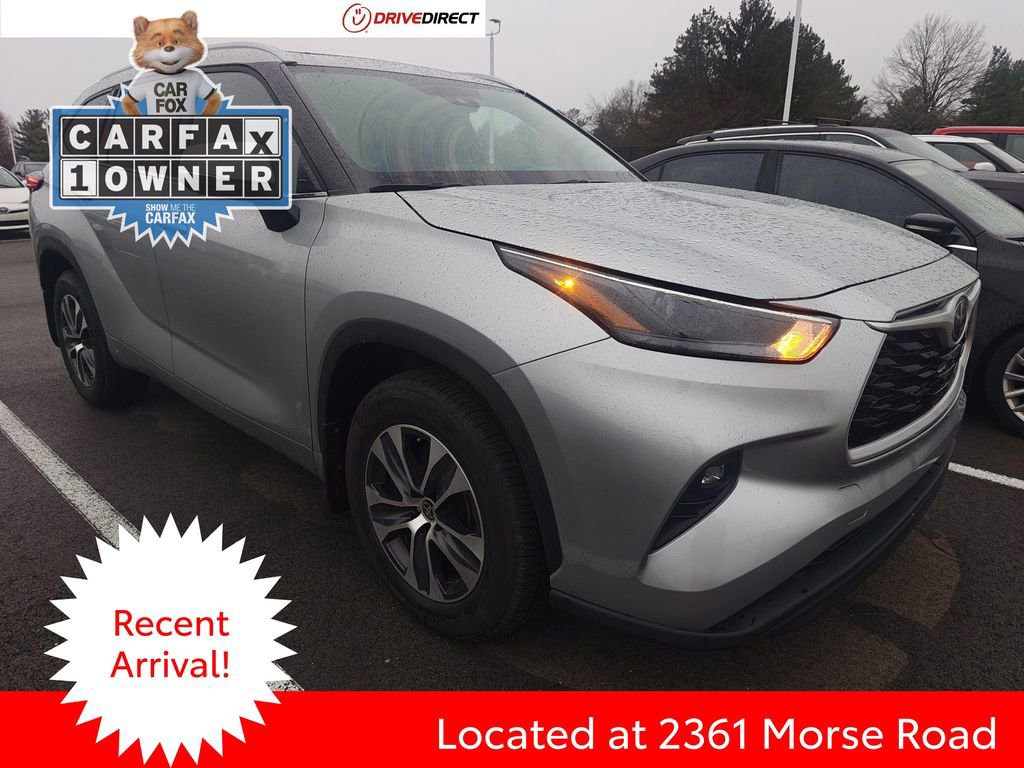 Used 2023 Toyota Highlander XLE image 1