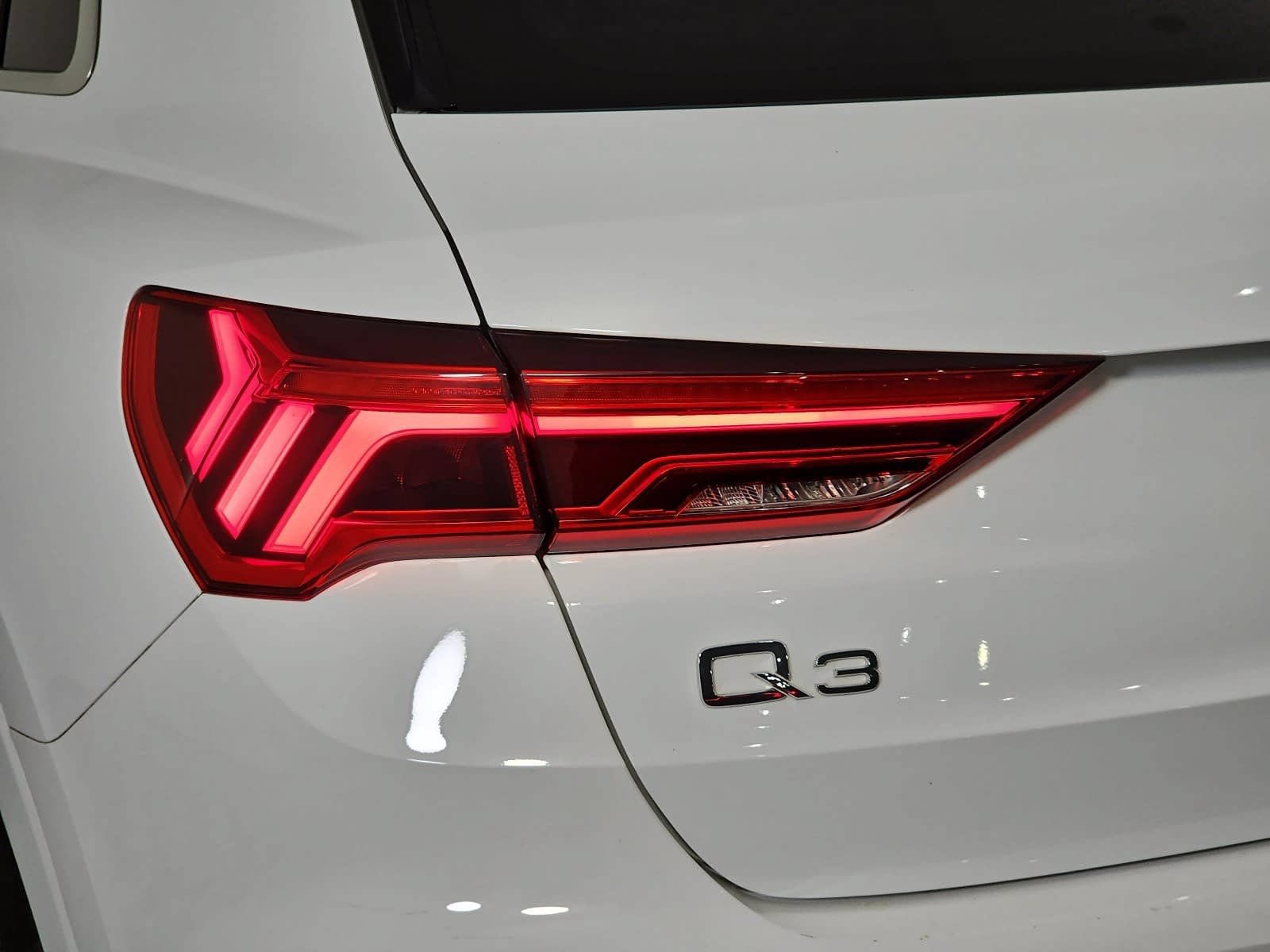Used 2023 Audi Q3 2.0T Premium AWD/4WD image 31