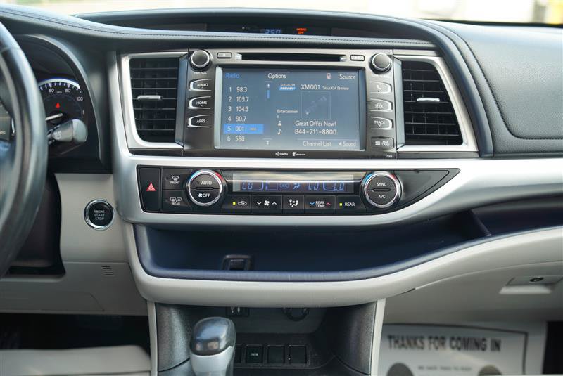Used 2015 Toyota Highlander XLE FWD image 59
