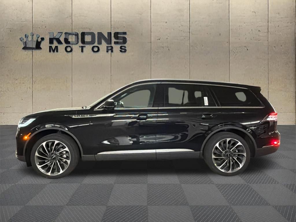 New 2026 Lincoln Aviator Reserve image 4