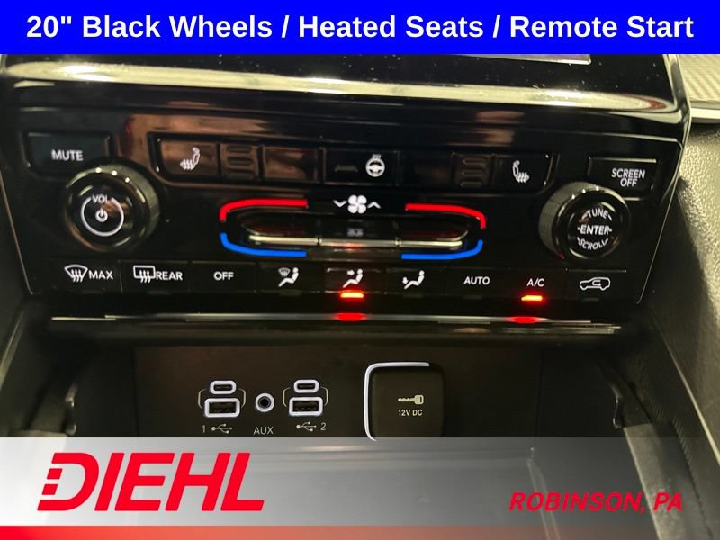 Used 2023 Jeep Grand Cherokee Altitude AWD/4WD image 32