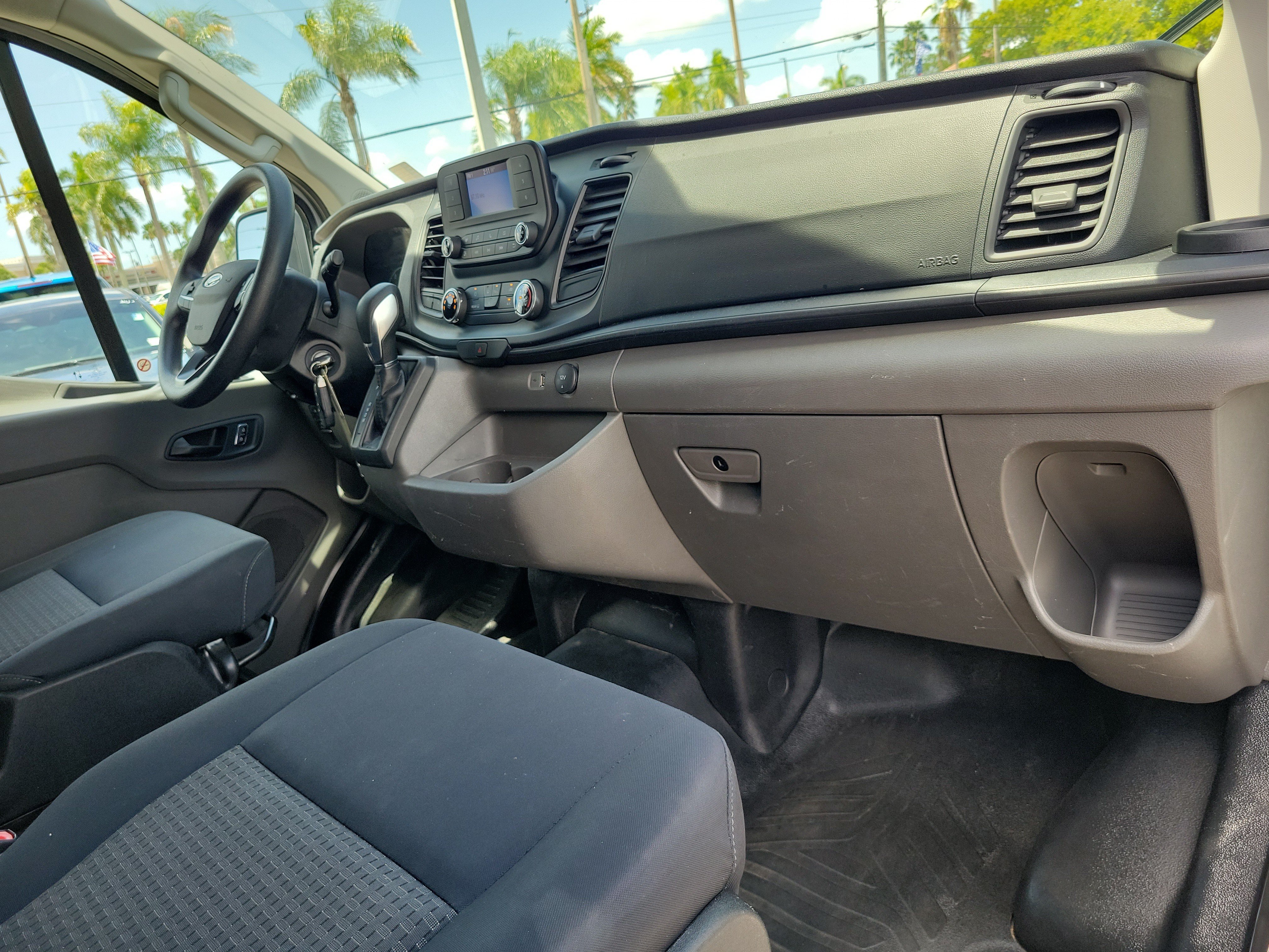 Used 2024 Ford Transit 250 Low Roof w/ Exterior Upgrade Package RWD image 16