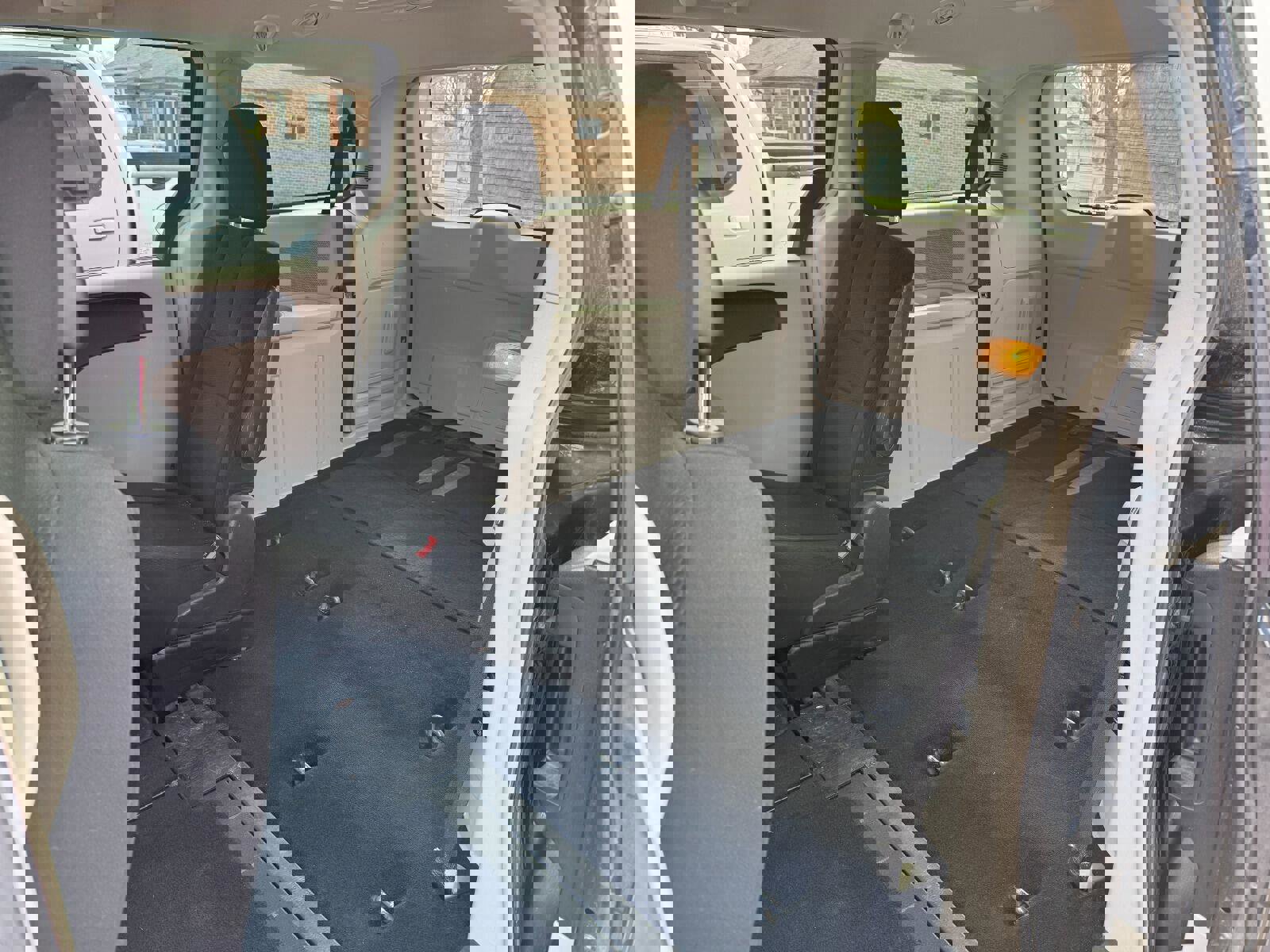 Used 2012 Chrysler Town & Country Touring image 10