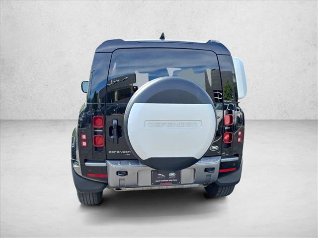 Used 2022 Land Rover Defender 90 X-Dynamic S AWD/4WD image 6