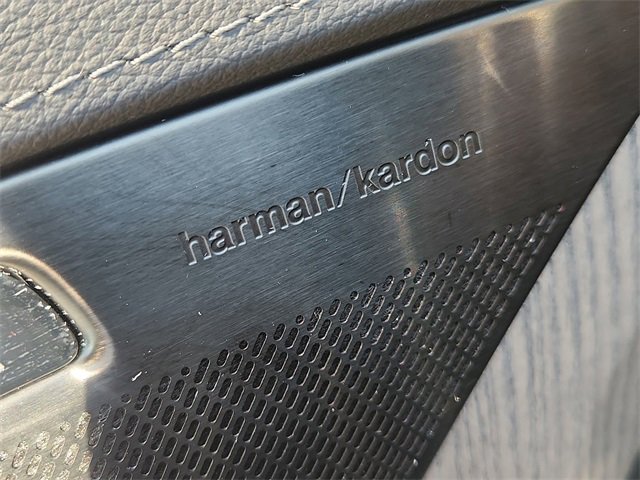 Used 2024 Volvo XC90 B6 Ultimate w/ Protection Package Premier image 24