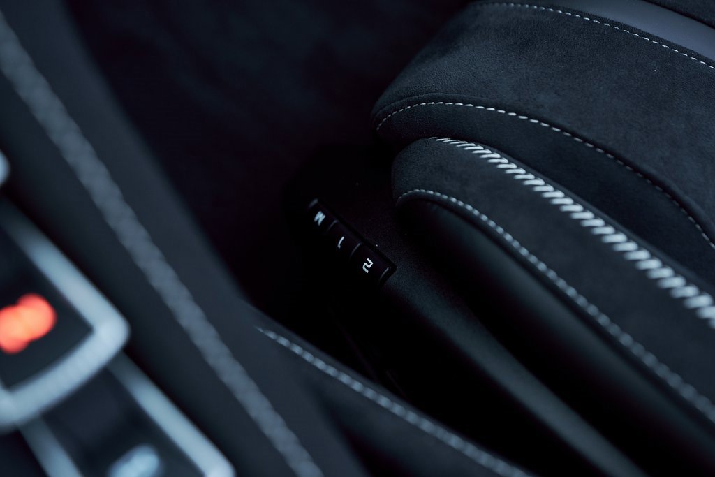 Used 2026 McLaren 750S Spider image 37