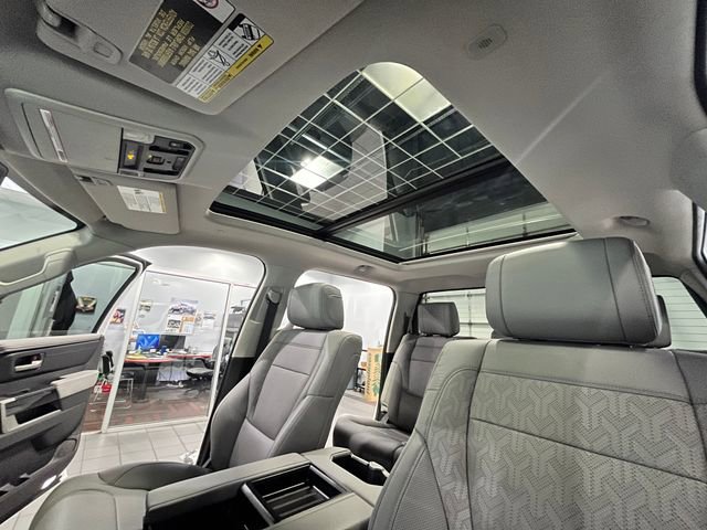 Used 2024 Toyota Tundra Limited image 29