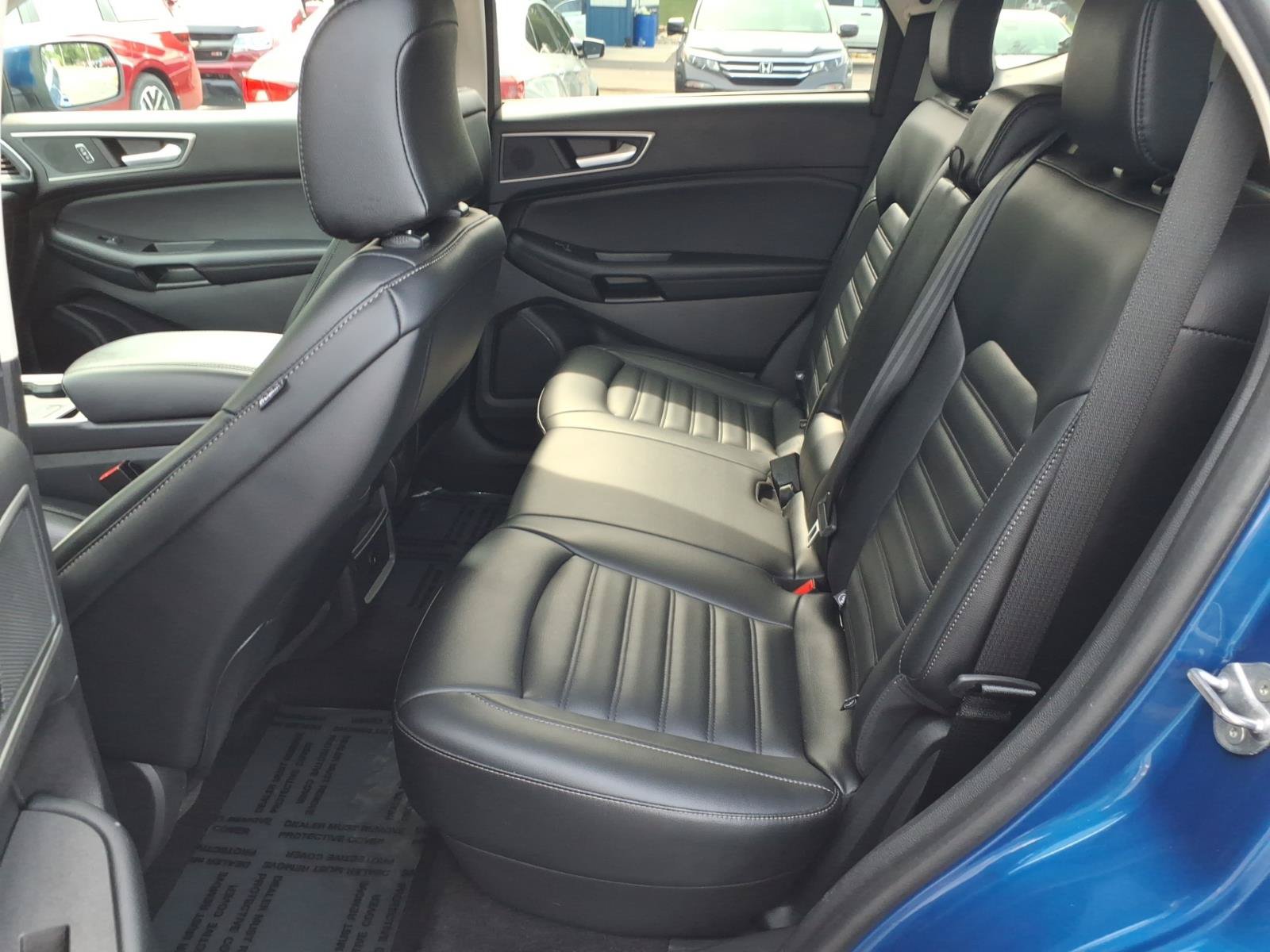 Used 2024 Ford Edge SEL AWD/4WD image 6