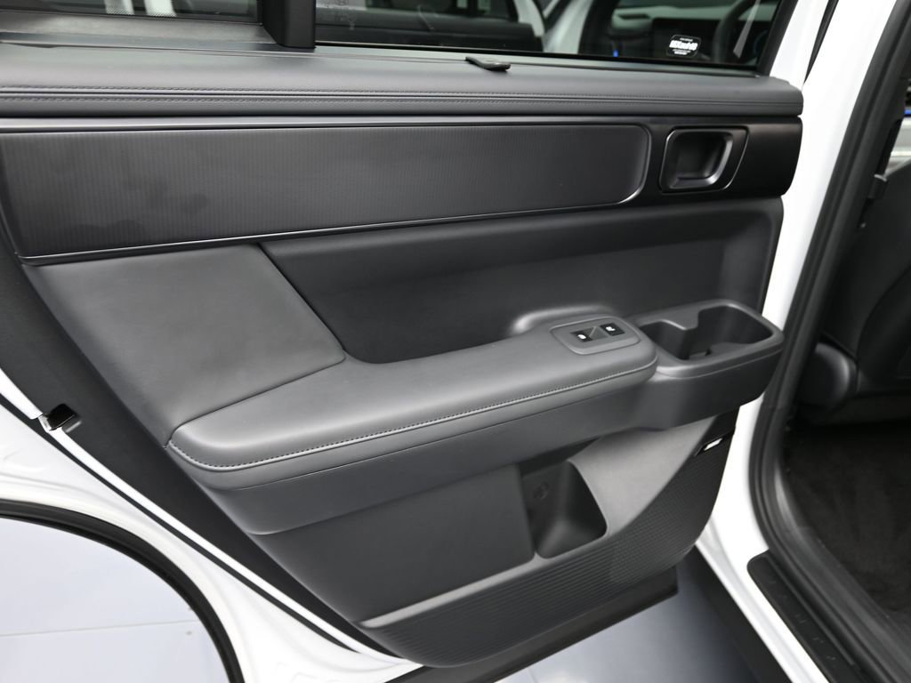 Certified 2025 Hyundai Santa Fe Calligraphy image 12