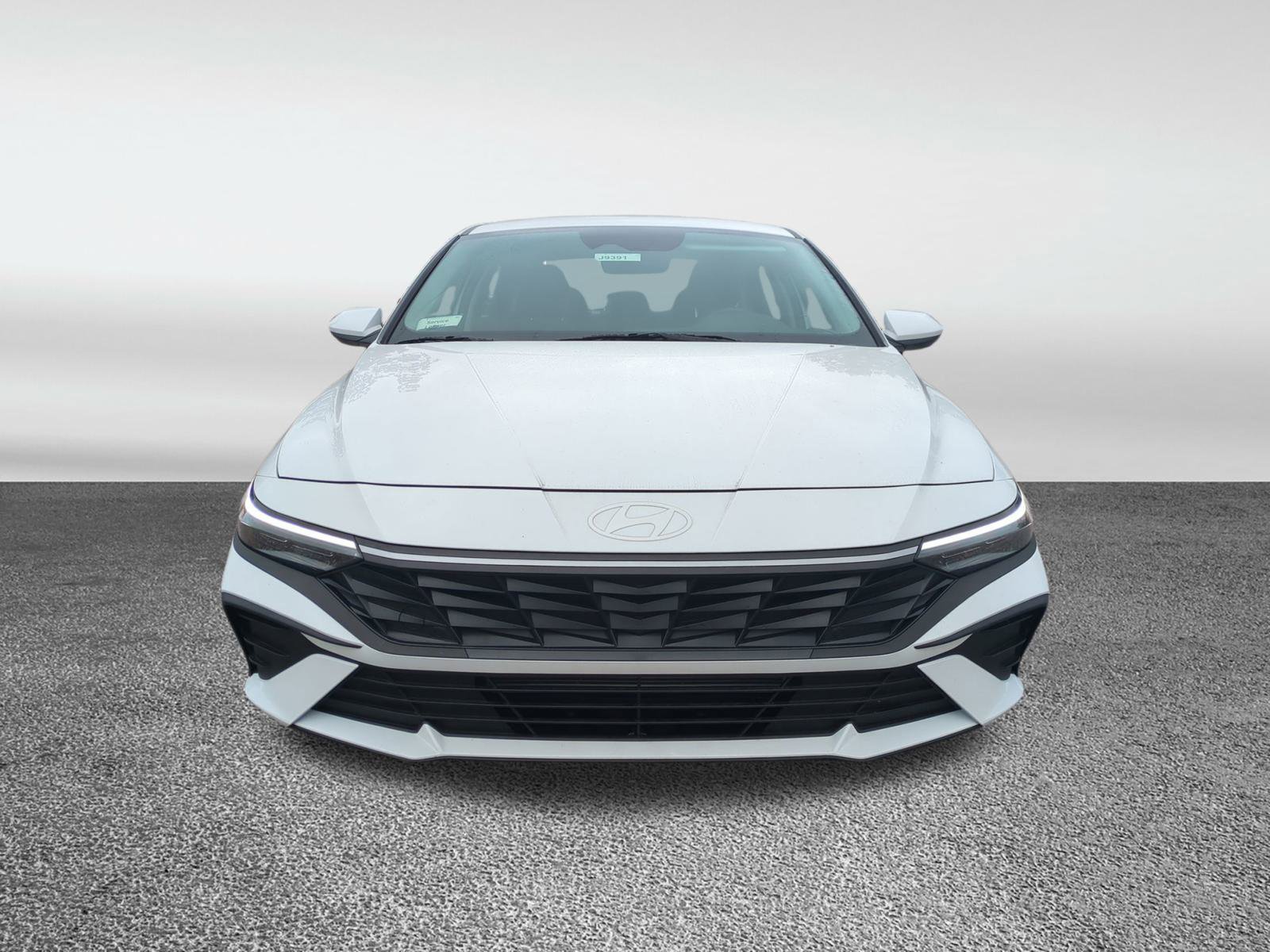 New 2025 Hyundai Elantra SE image 9