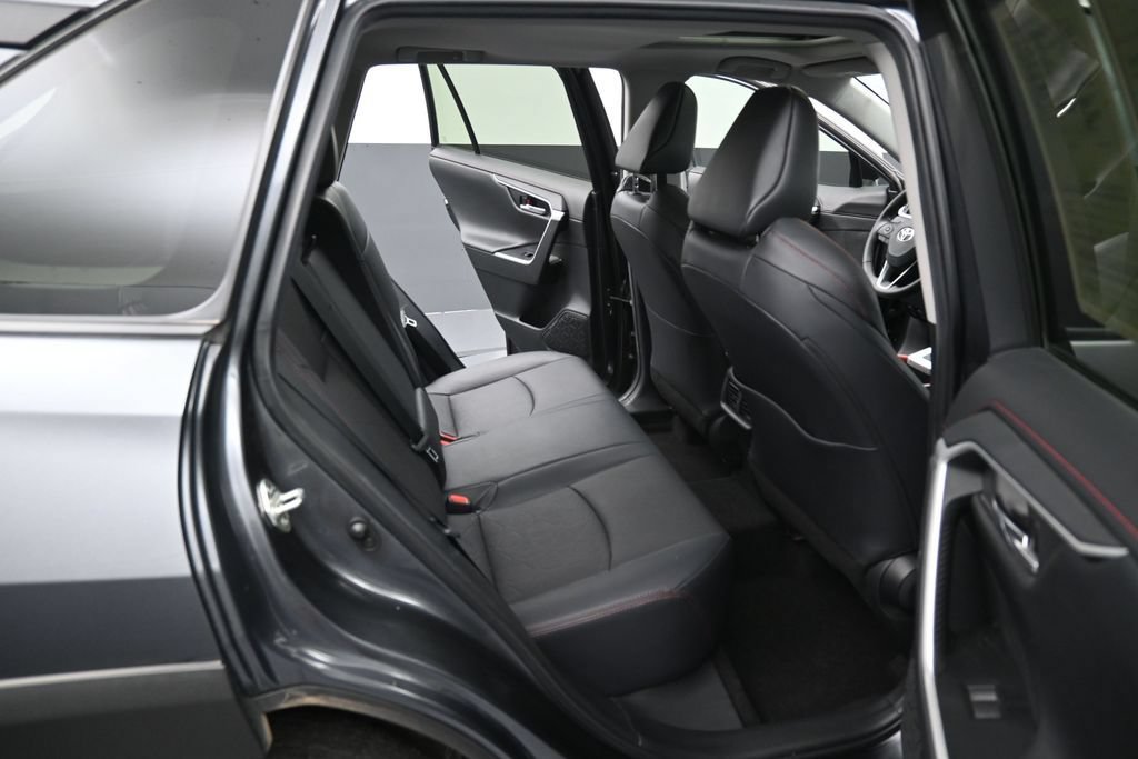 Certified 2020 Toyota RAV4 TRD Off-Road w/ TRD Off-Road Weather Package AWD/4WD image 32