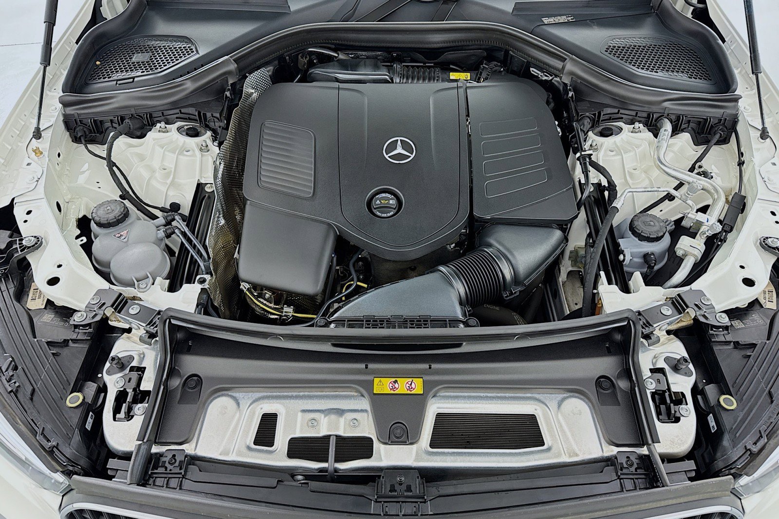 Certified 2024 Mercedes-Benz GLC 300 image 11
