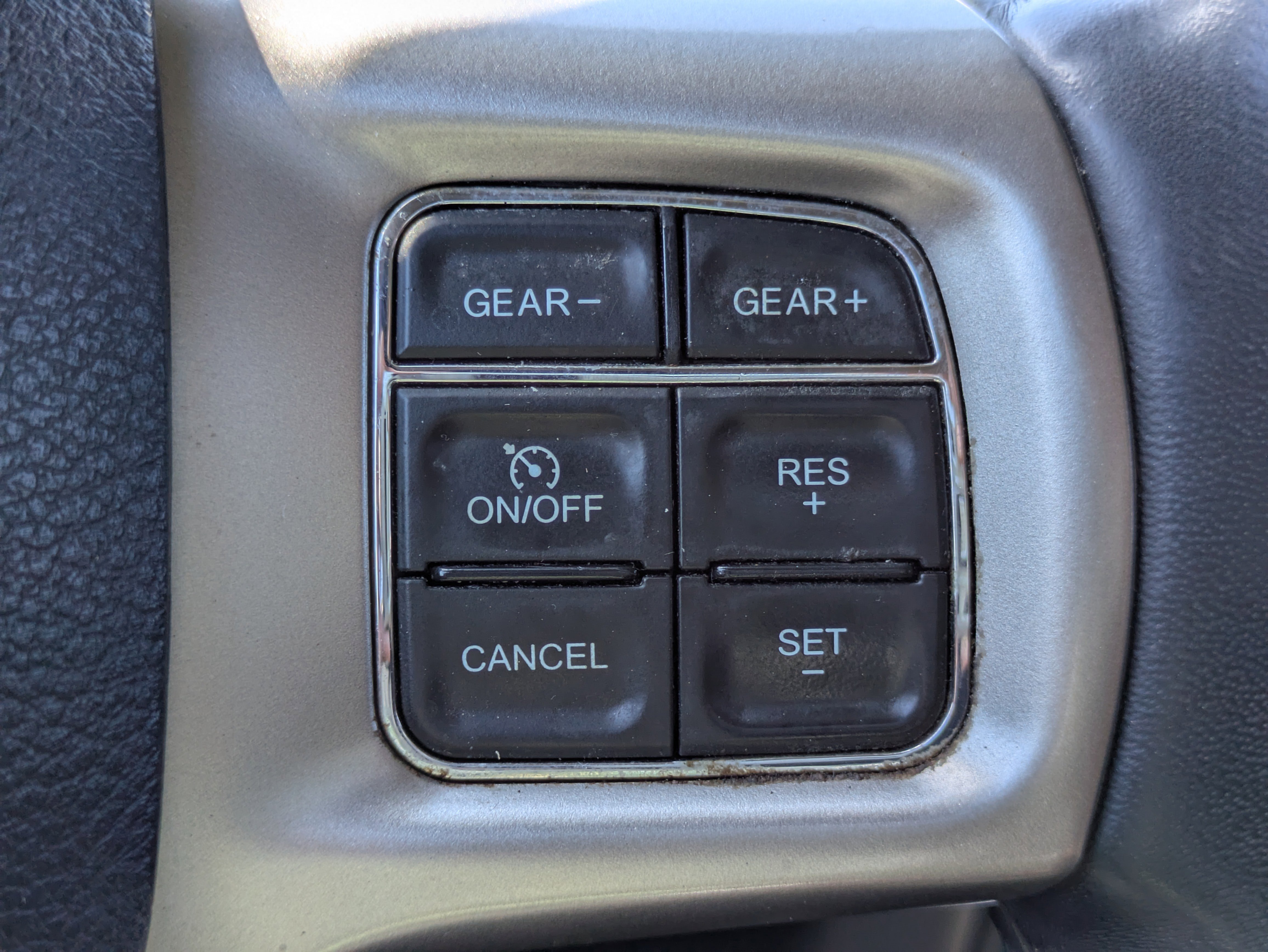 Used 2018 RAM 1500 Laramie w/ Convenience Group image 26