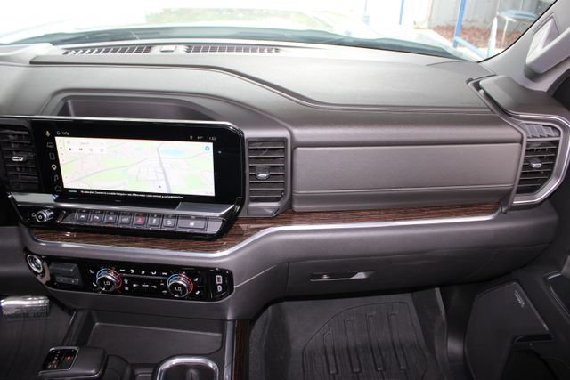Used 2024 GMC Sierra 1500 Elevation w/ Elevation Premium Package AWD/4WD image 28