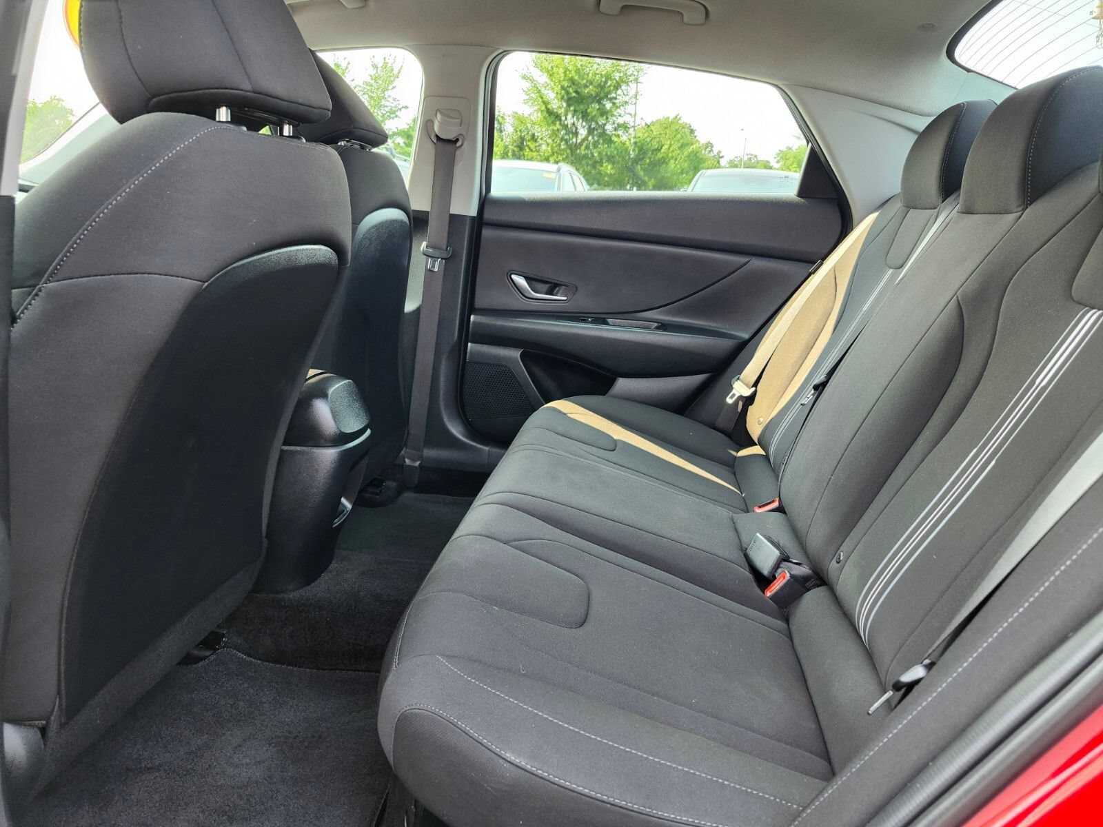 Certified 2026 Hyundai Elantra Hybrid FWD image 15