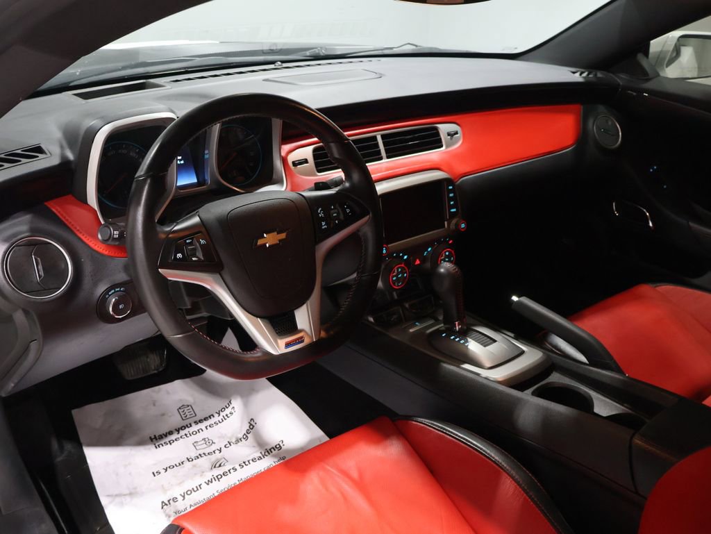 Used 2015 Chevrolet Camaro SS w/ Commemorative Special Edition image 16