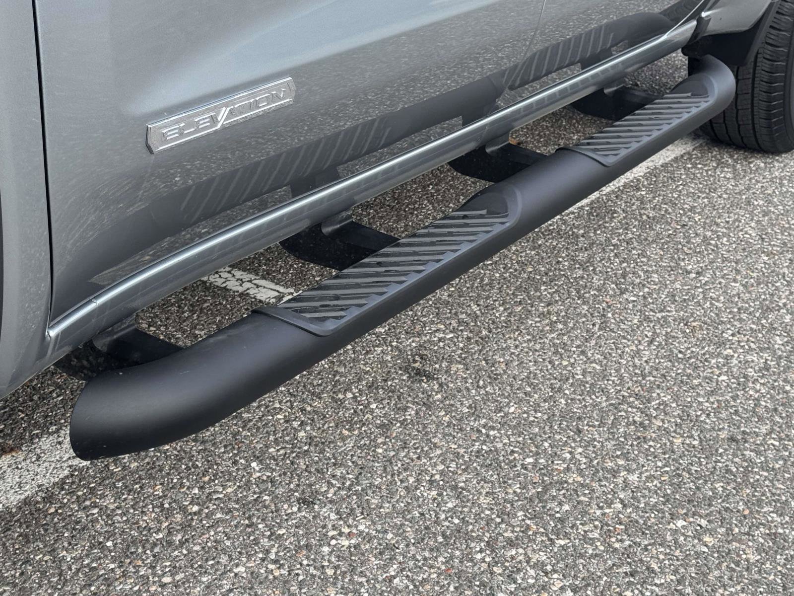 Used 2025 GMC Sierra 1500 Elevation image 8