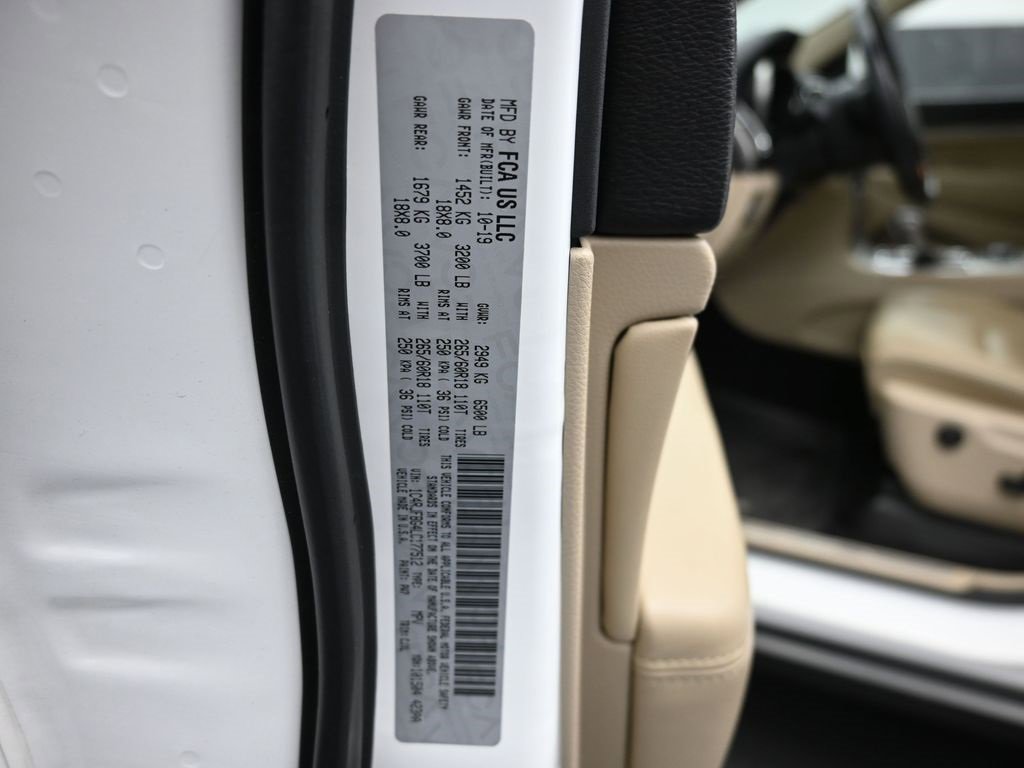 Used 2020 Jeep Grand Cherokee Limited w/ Trailer Tow Group IV image 19