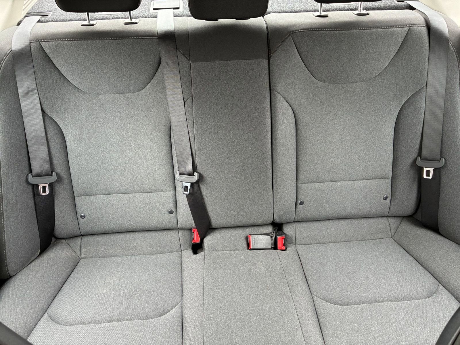 Used 2025 Kia K4 LXS image 37