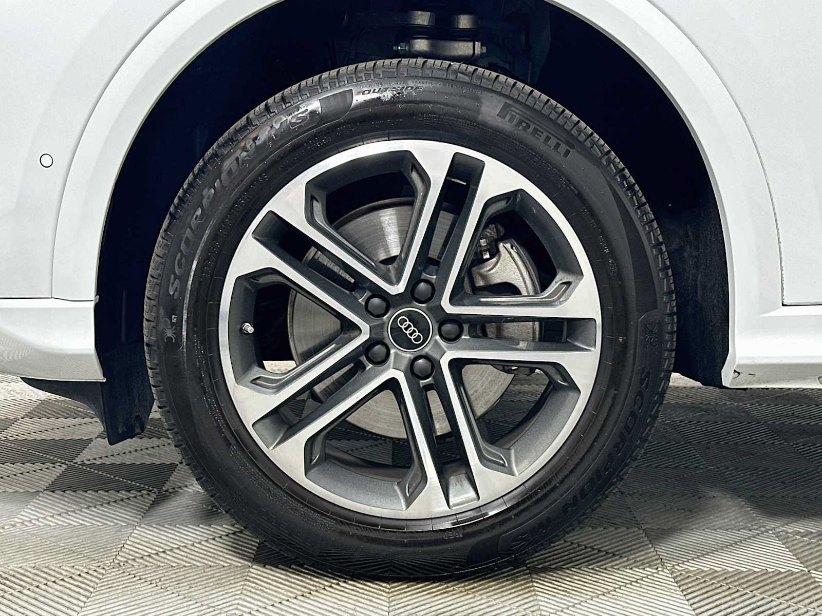 Certified 2025 Audi Q5 Premium w/ Convenience Package AWD/4WD image 29
