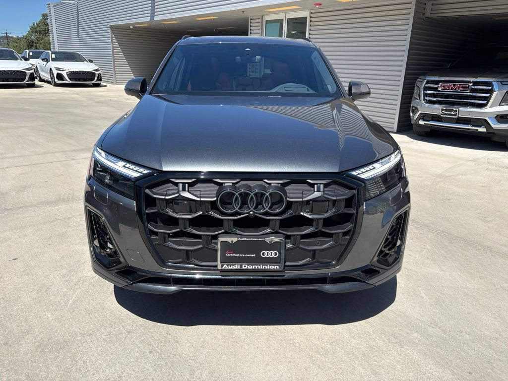 Used 2025 Audi SQ7 Prestige AWD/4WD image 2