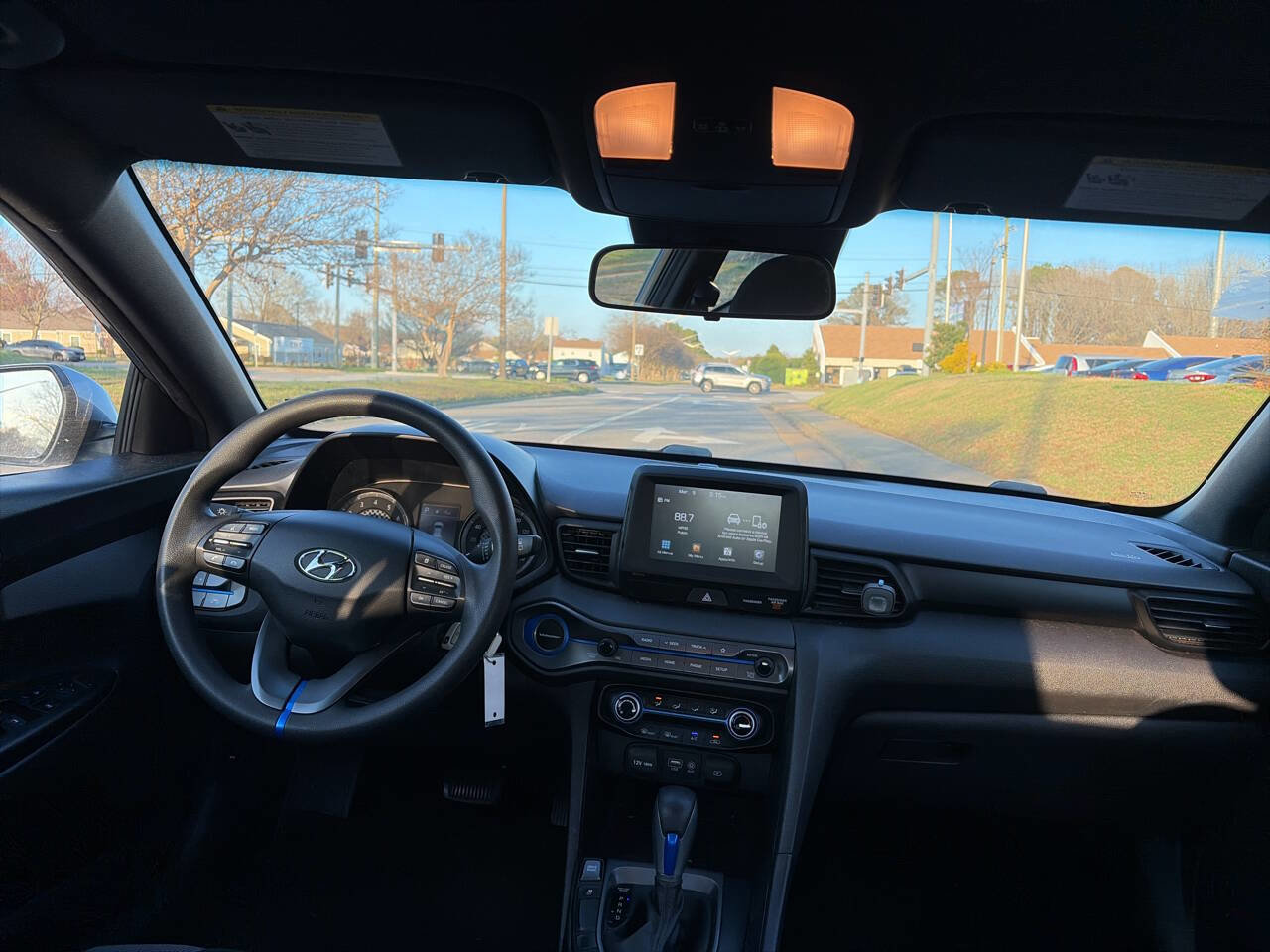 Used 2019 Hyundai Veloster 2.0 image 19
