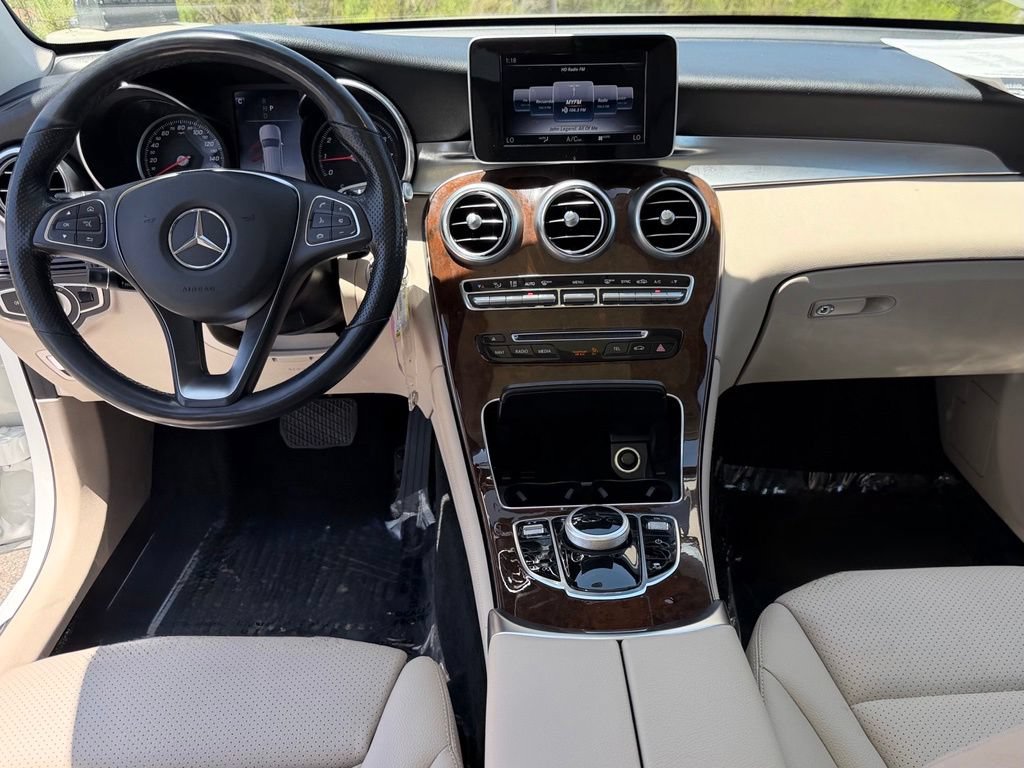 Used 2019 Mercedes-Benz GLC 300 4MATIC image 30