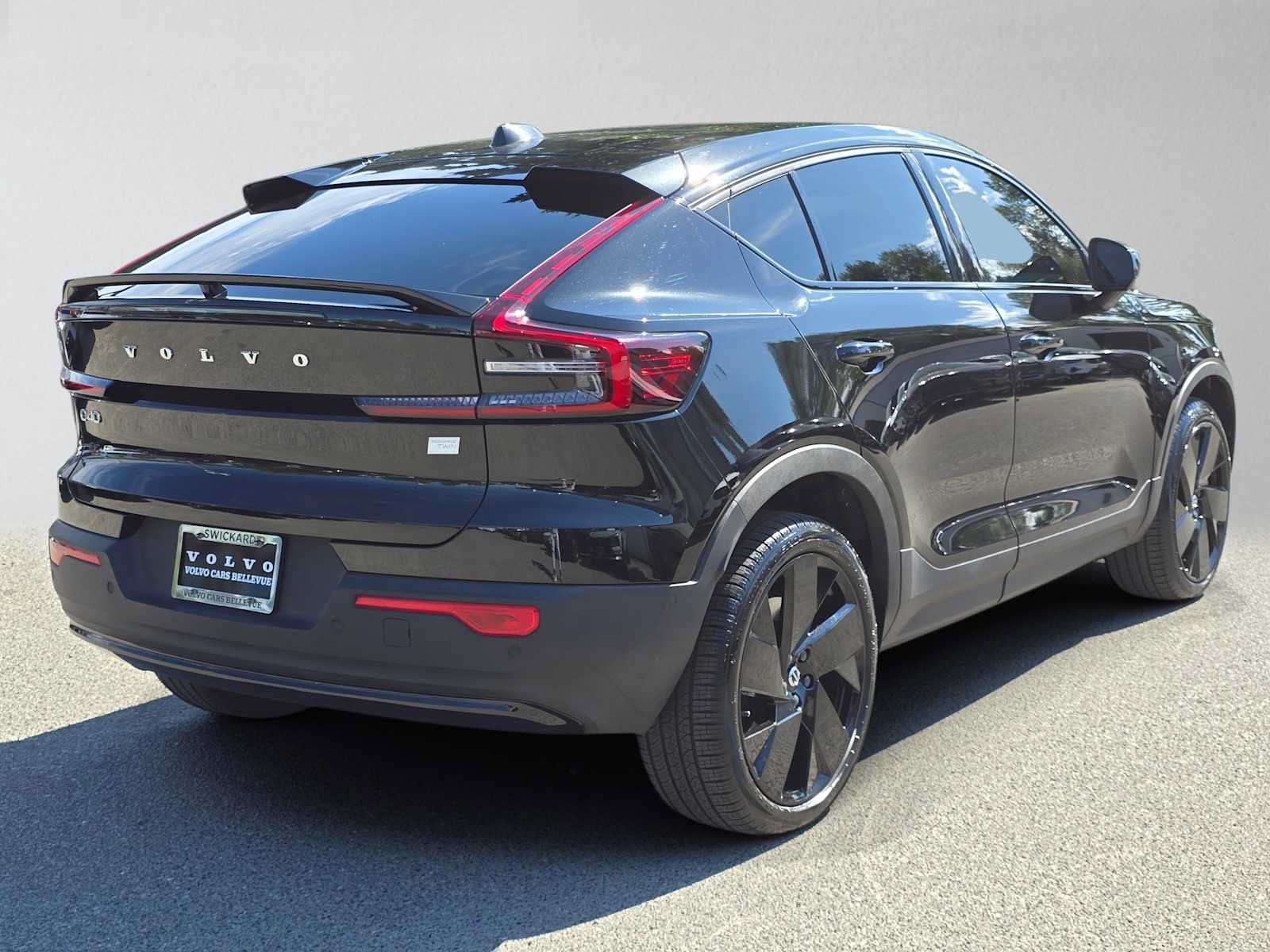 Certified 2023 Volvo C40 P8 Recharge Ultimate AWD/4WD image 4
