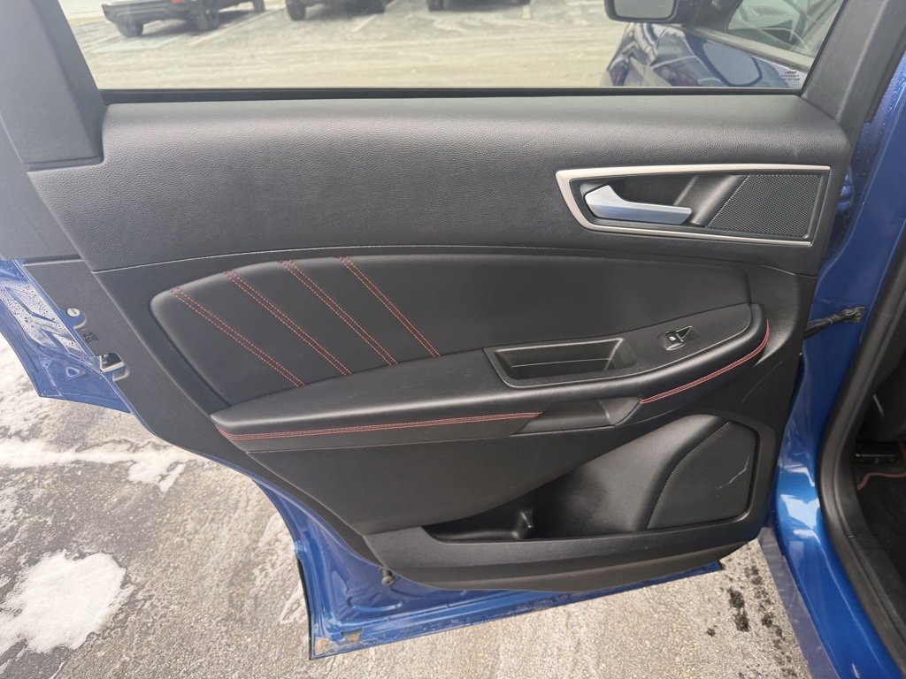 Used 2024 Ford Edge ST-Line image 24