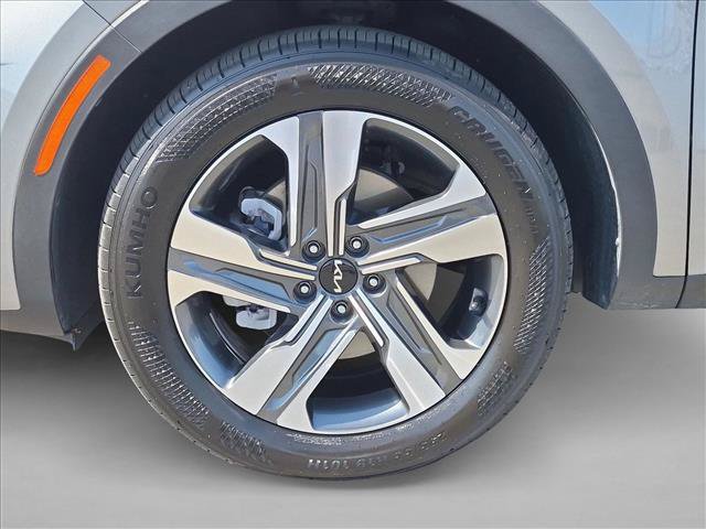 Used 2024 Kia Sorento EX AWD/4WD image 17