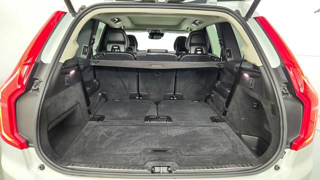 Used 2018 Volvo XC90 T6 Momentum w/ Convenience Package AWD/4WD image 44