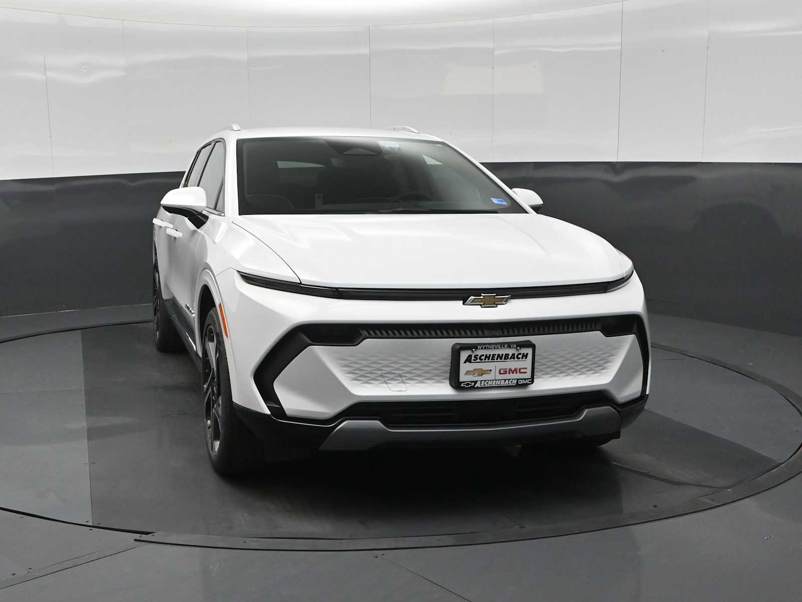 New 2026 Chevrolet Equinox EV LT image 3