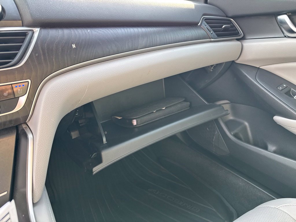 Certified 2020 Honda Accord Touring image 27