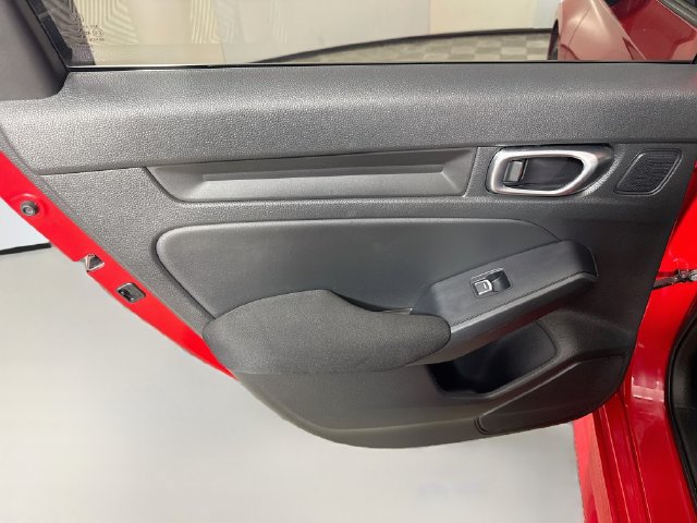 Used 2023 Honda Civic Sport image 25