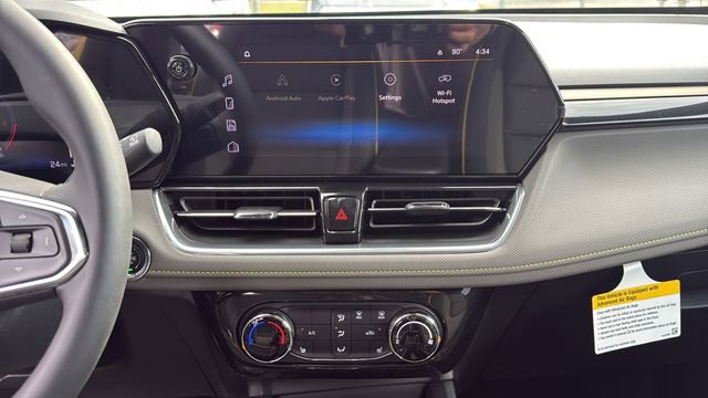 New 2025 Chevrolet TrailBlazer ACTIV FWD image 25