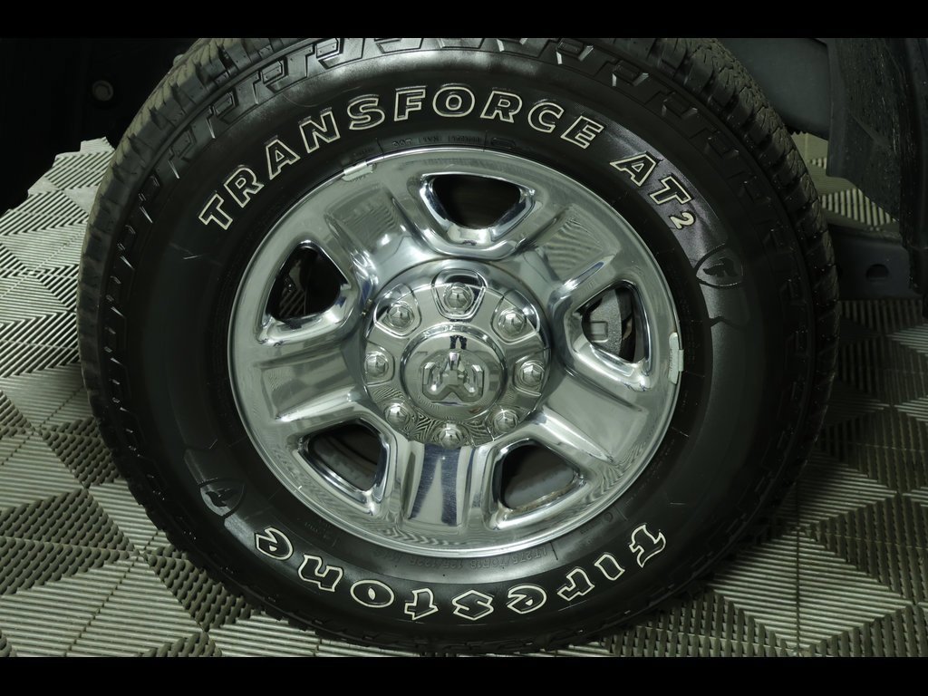 Used 2024 RAM 2500 Tradesman w/ Chrome Appearance Group image 13