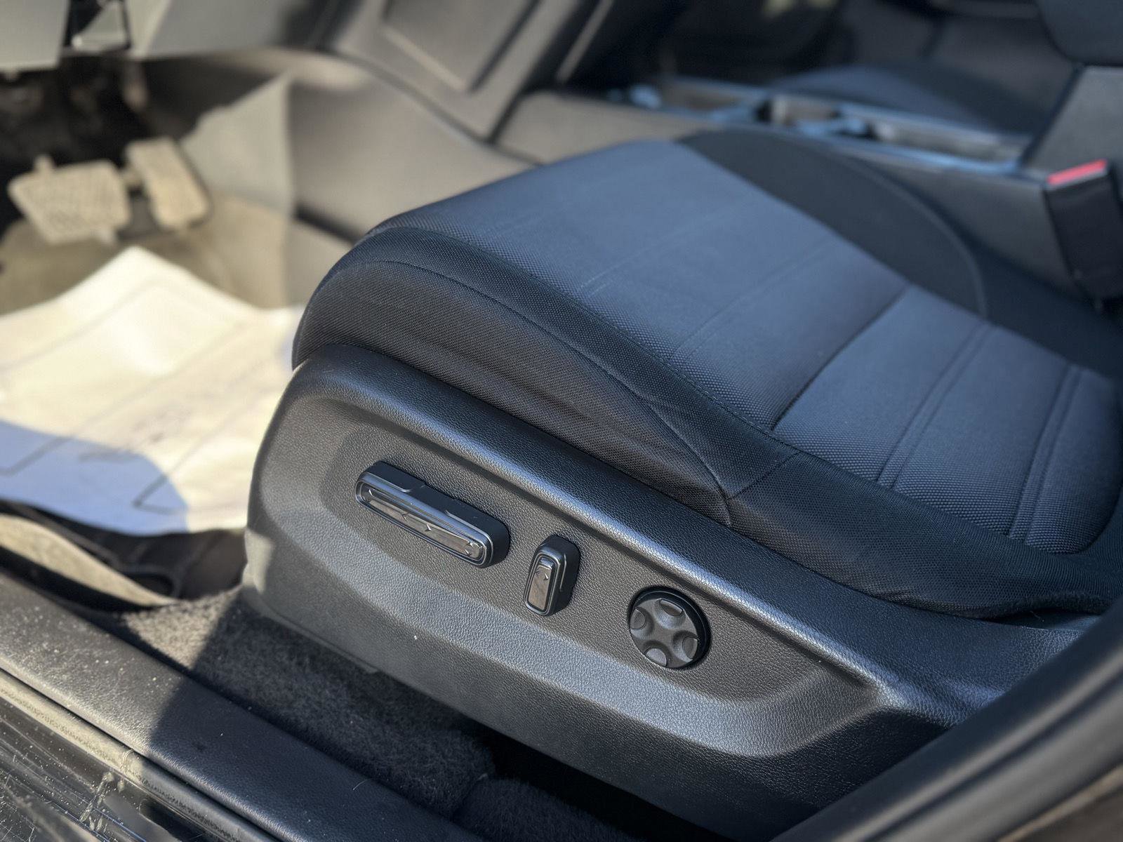 Used 2018 Honda CR-V EX image 15