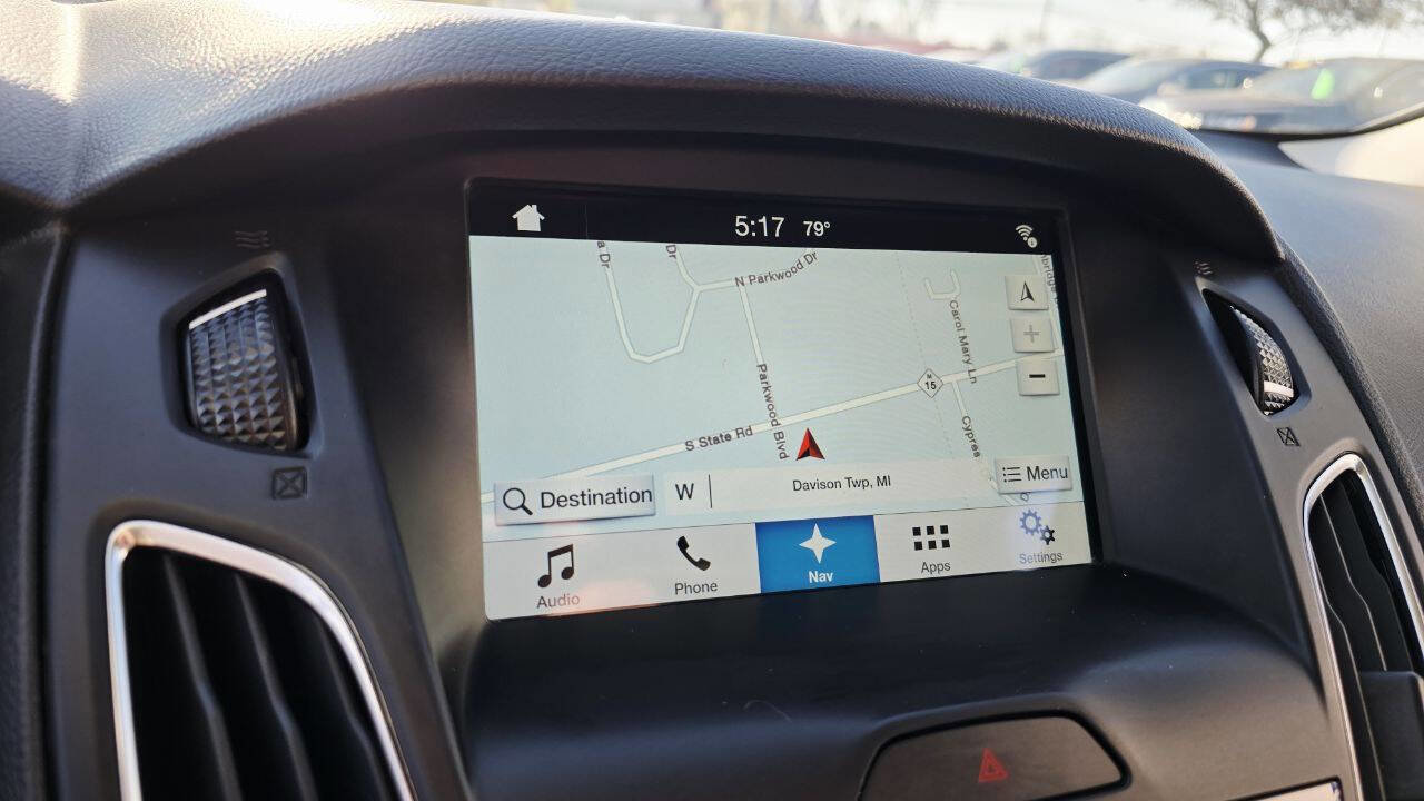 Used 2016 Ford Focus Titanium w/ Titanium Winter Package FWD image 21