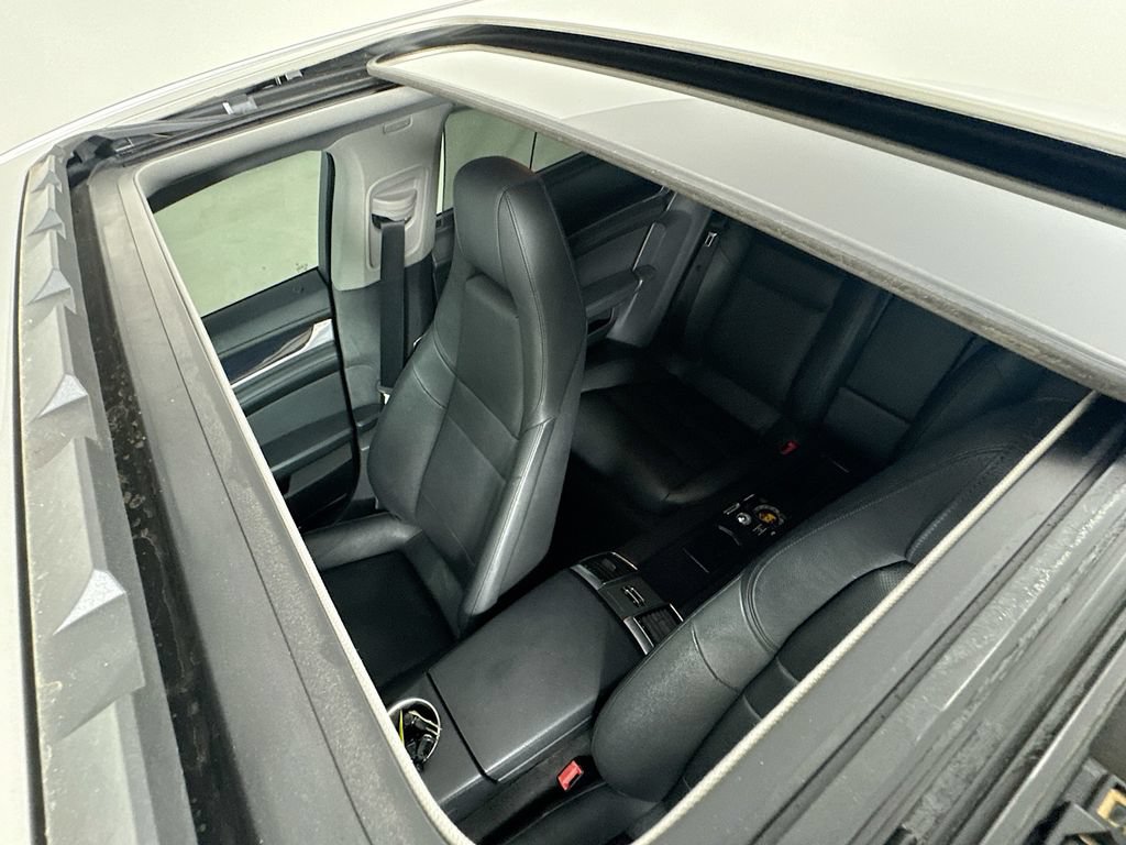 Used 2012 Porsche Panamera 4 image 25