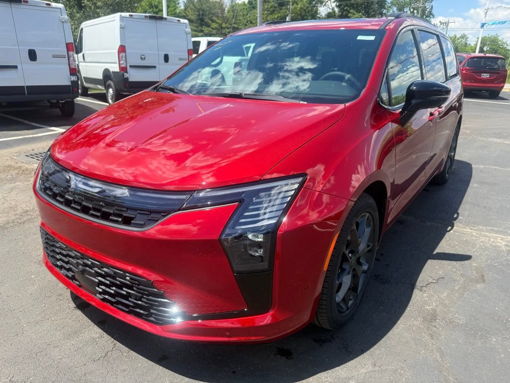 New 2027 Chrysler Pacifica Limited w/ Family Tech Group FWD image 8