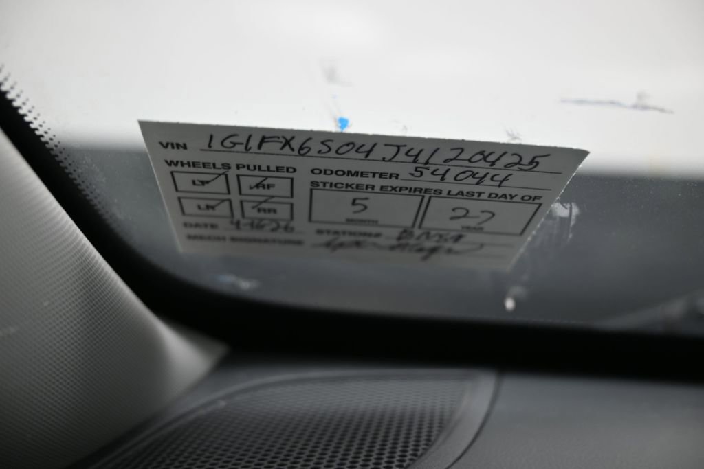 Used 2018 Chevrolet Bolt Premier w/ Driver Confidence II Package image 8