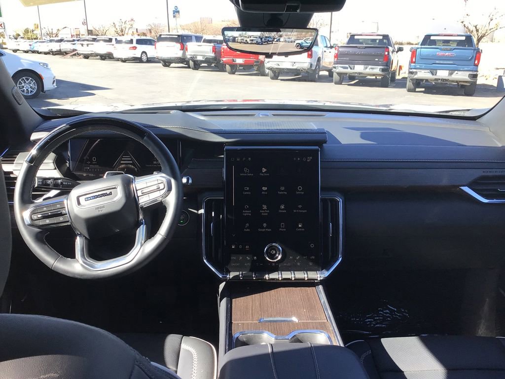 Used 2025 GMC Acadia Denali w/ Super Cruise Package image 13