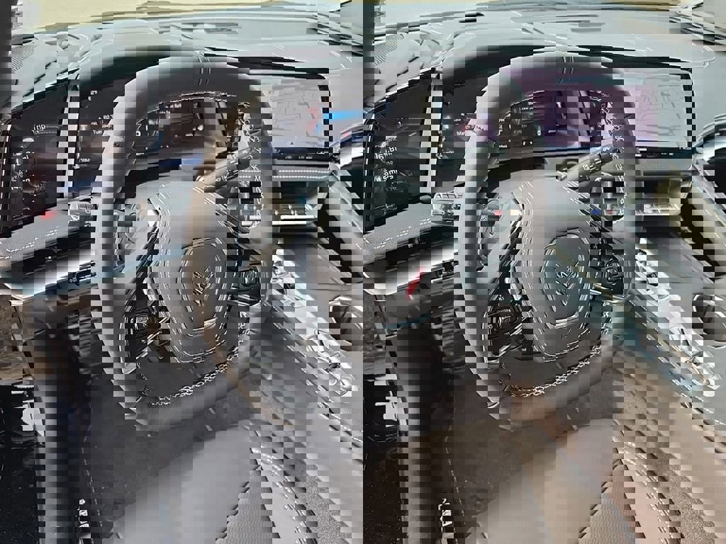 Used 2026 Chevrolet Corvette Stingray Coupe w/ 1LT image 12